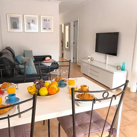 Апартаменты Oasis De Lia -puerto Santiago Пуэрто-де-Сантьяго